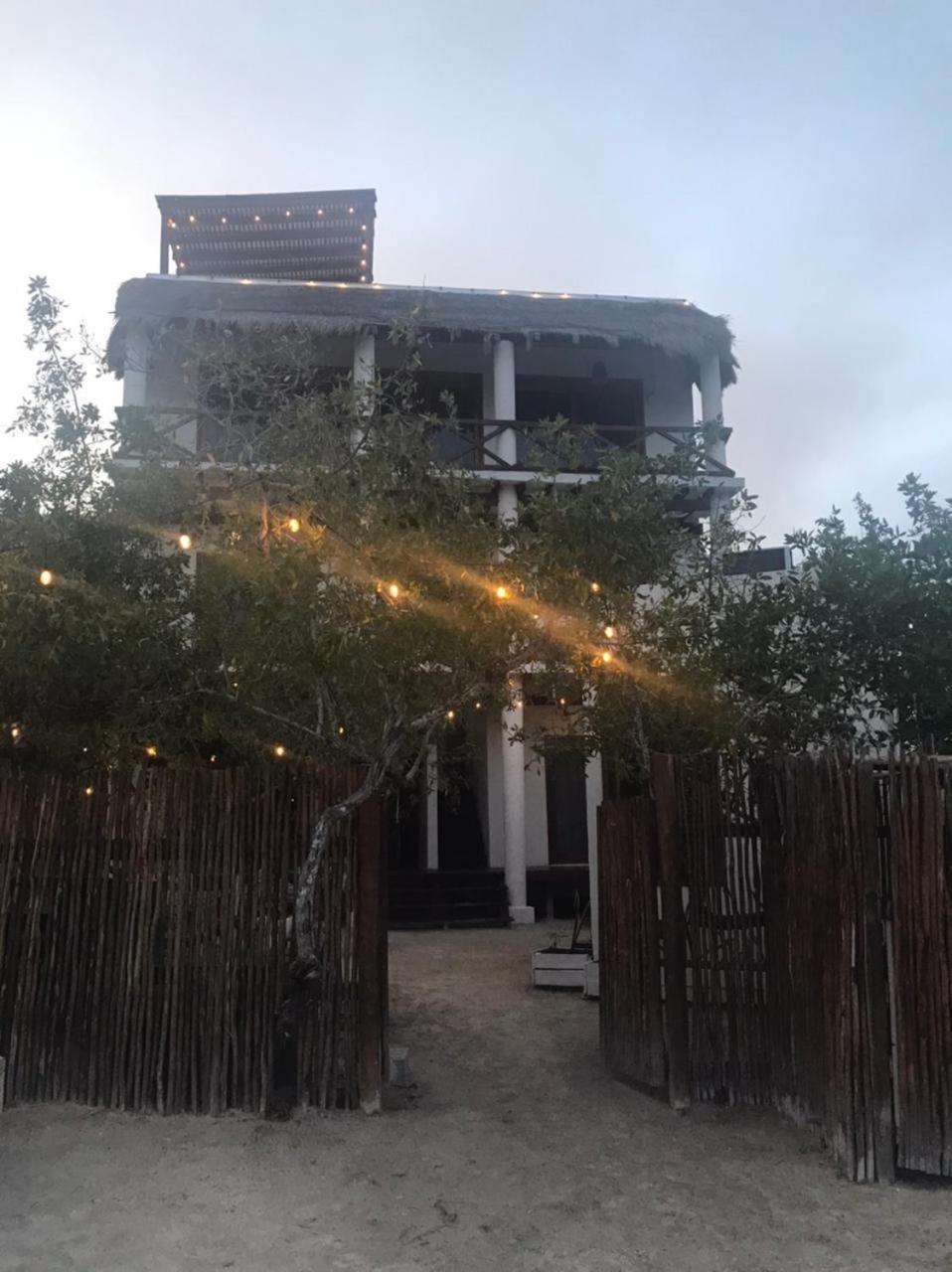 Hotel Luna Roja Holbox Ilha Holbox Exterior foto
